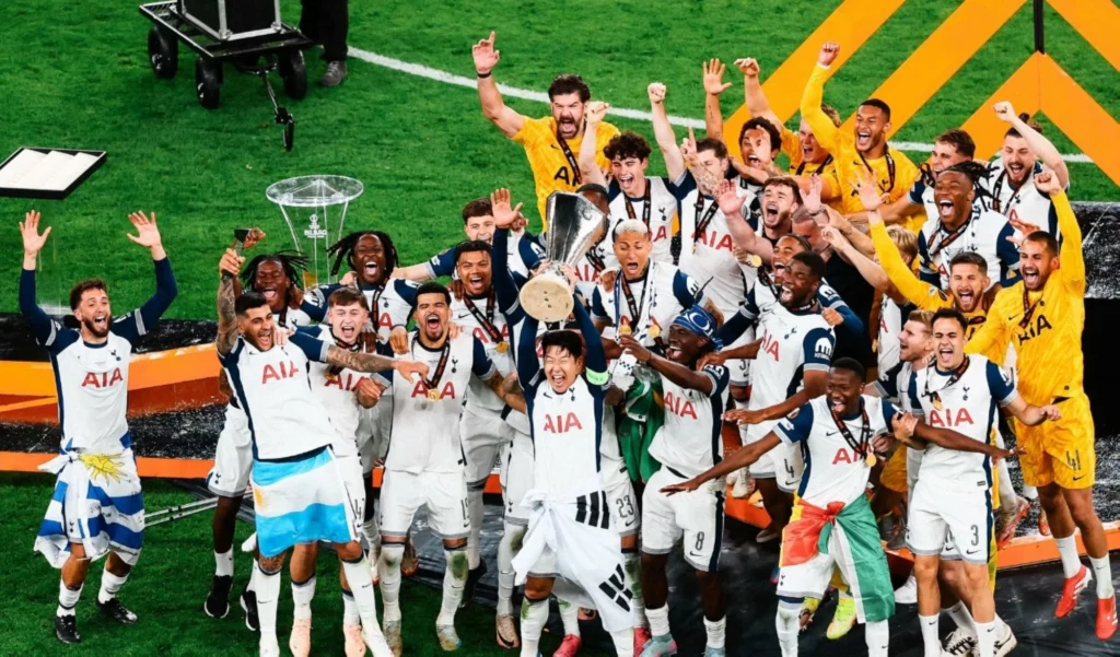 أبطال الدوري الأوروبي عبر التاريخ قبل تتويج توتنهام