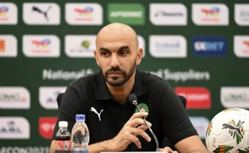 وليد الركراكي يعود للواجهة.. أول ظهور إعلامي بعد مغادرة «الأسود»